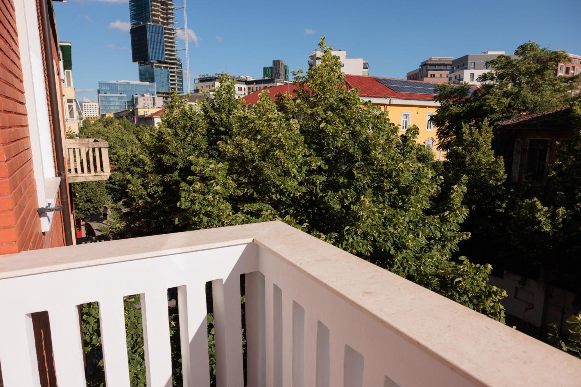 Hotel Bel Ami Tirana Exterior foto